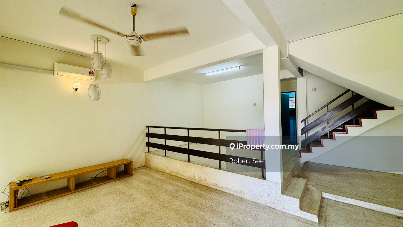 Batu Pahat Pinetree Hotel Jalan Canggai Landed Double Storey Original
