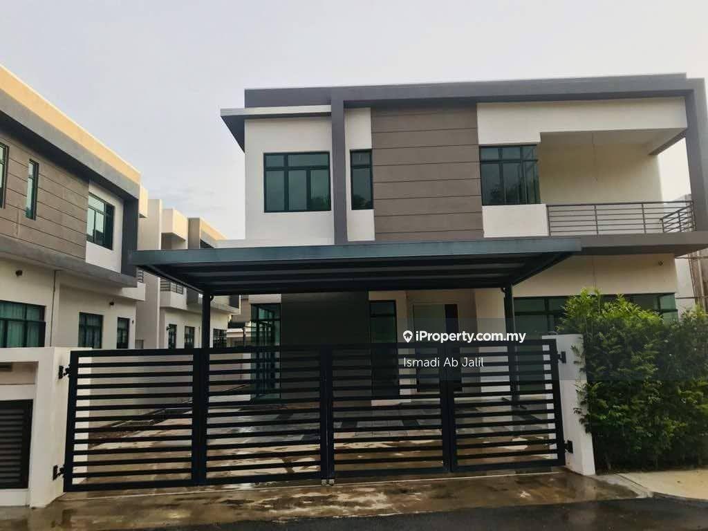 Double Storey Bungalow in Cinta Sayang Resort Sungai Petani For Sale