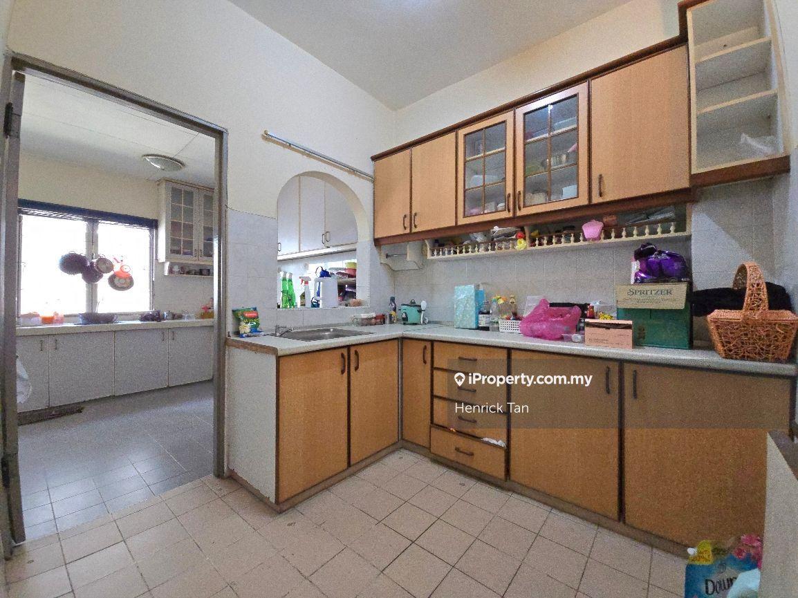 20x60 sqft, Double Storey House, Kitchen fully extended, Near LRT