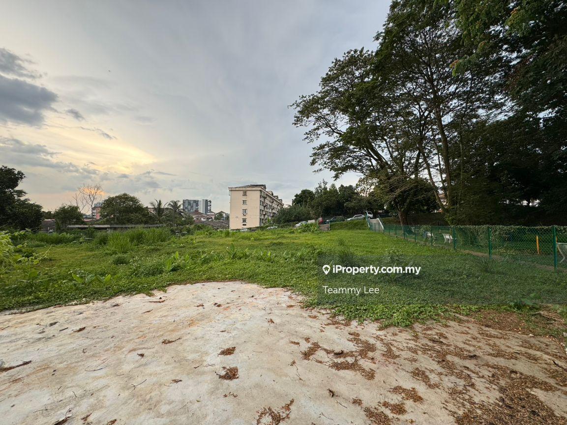 18,998sf Bungalow Land Taman Seri Taming Bandar Tun Hussien Onn Cheras