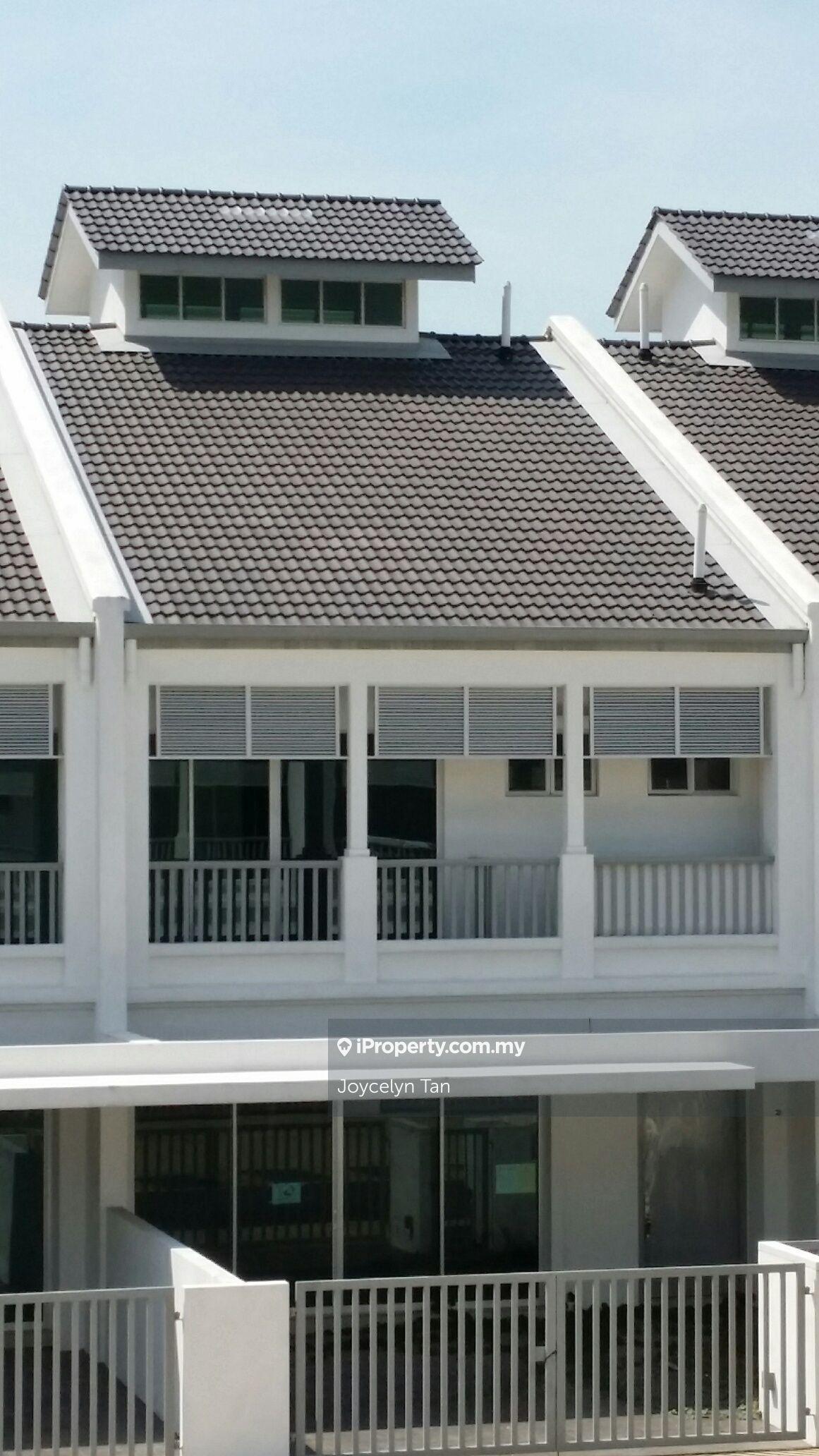 Bandar Rimbayu 2 storey house for sale