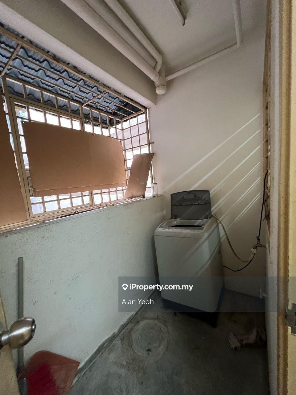 Affordable living in the heart of Damansara Perdana!