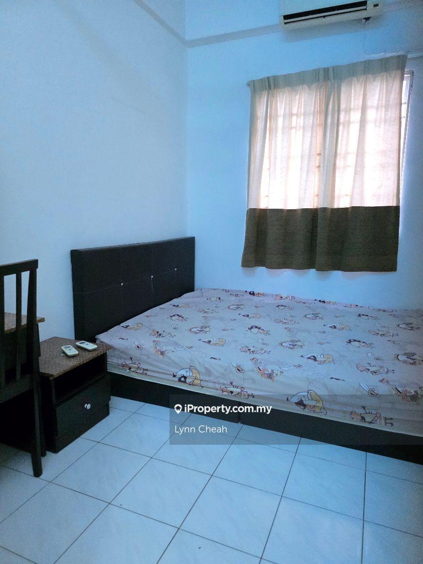 Femala Room non-sharing Near Pavilion Bukit Jalil 