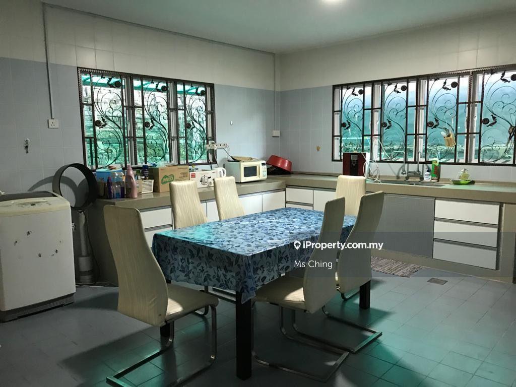 Selangor - Taman Sri Villa Ukay - Bukit Antarabangsa