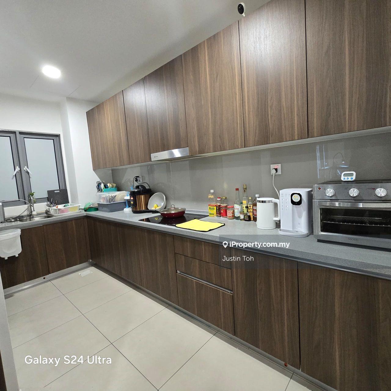 For Sale Lakefront Residence @ Cyberjaya