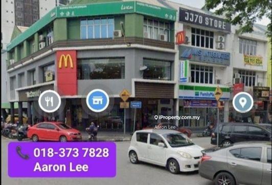 3 Storey Shoplot @ Desa Pandan