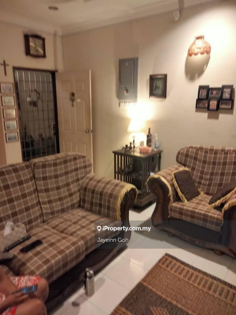 Semi-D house for Sale