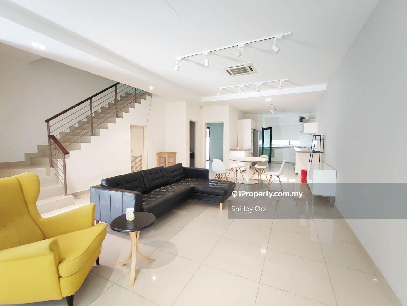 3-storey terrace house, gated guarded