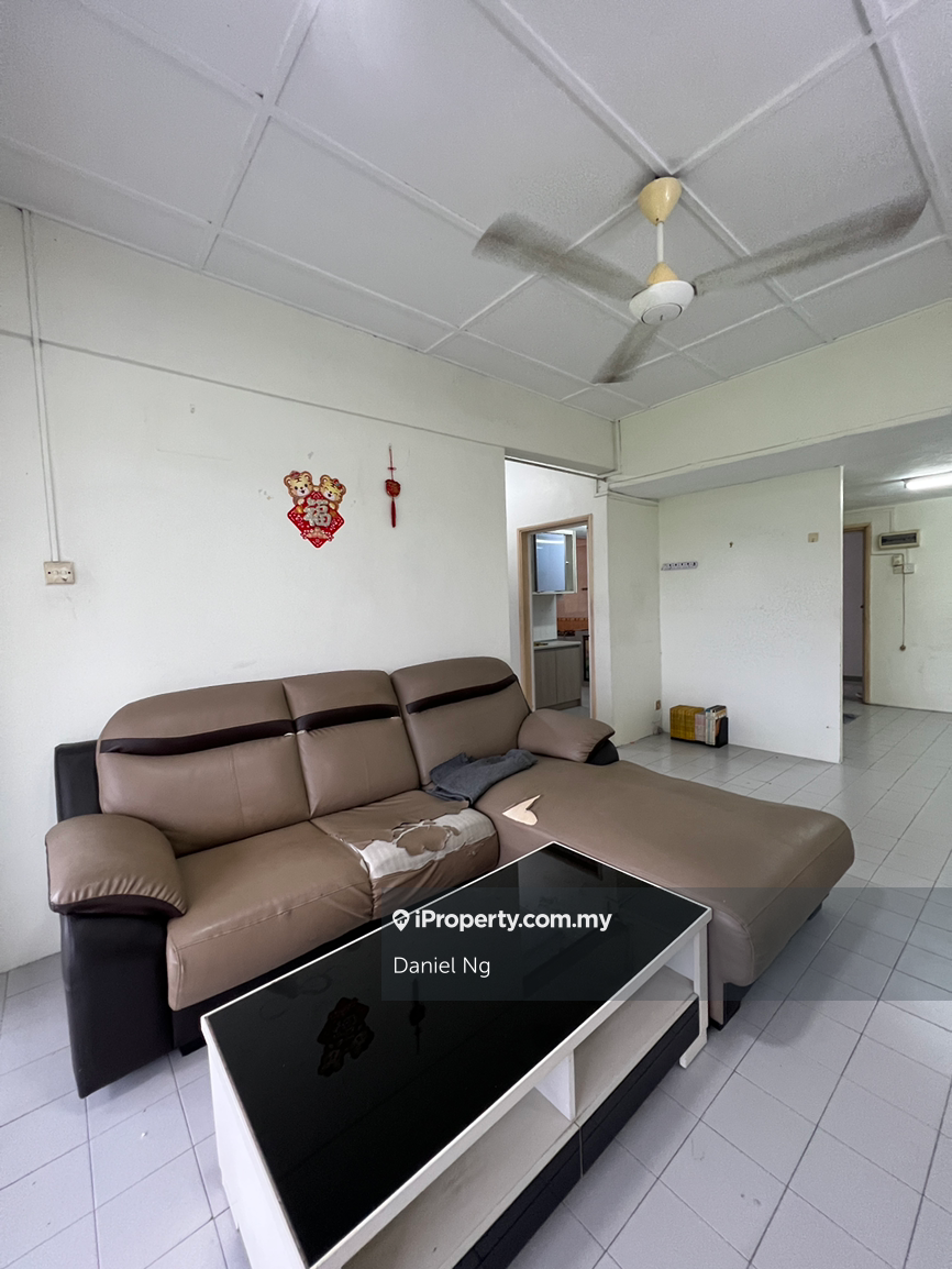 Cheras Perdana walking up Apartment for rent