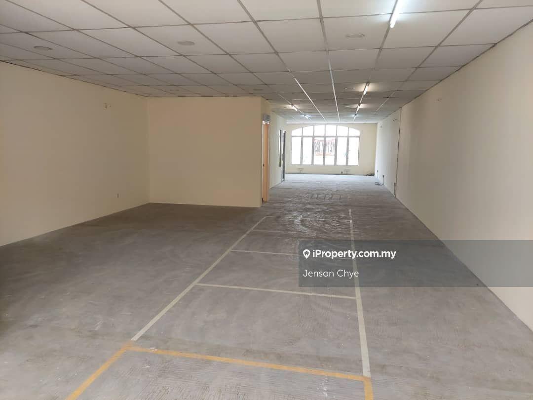 Retail / Office / Shop Bandar Puteri Puchong For Rent