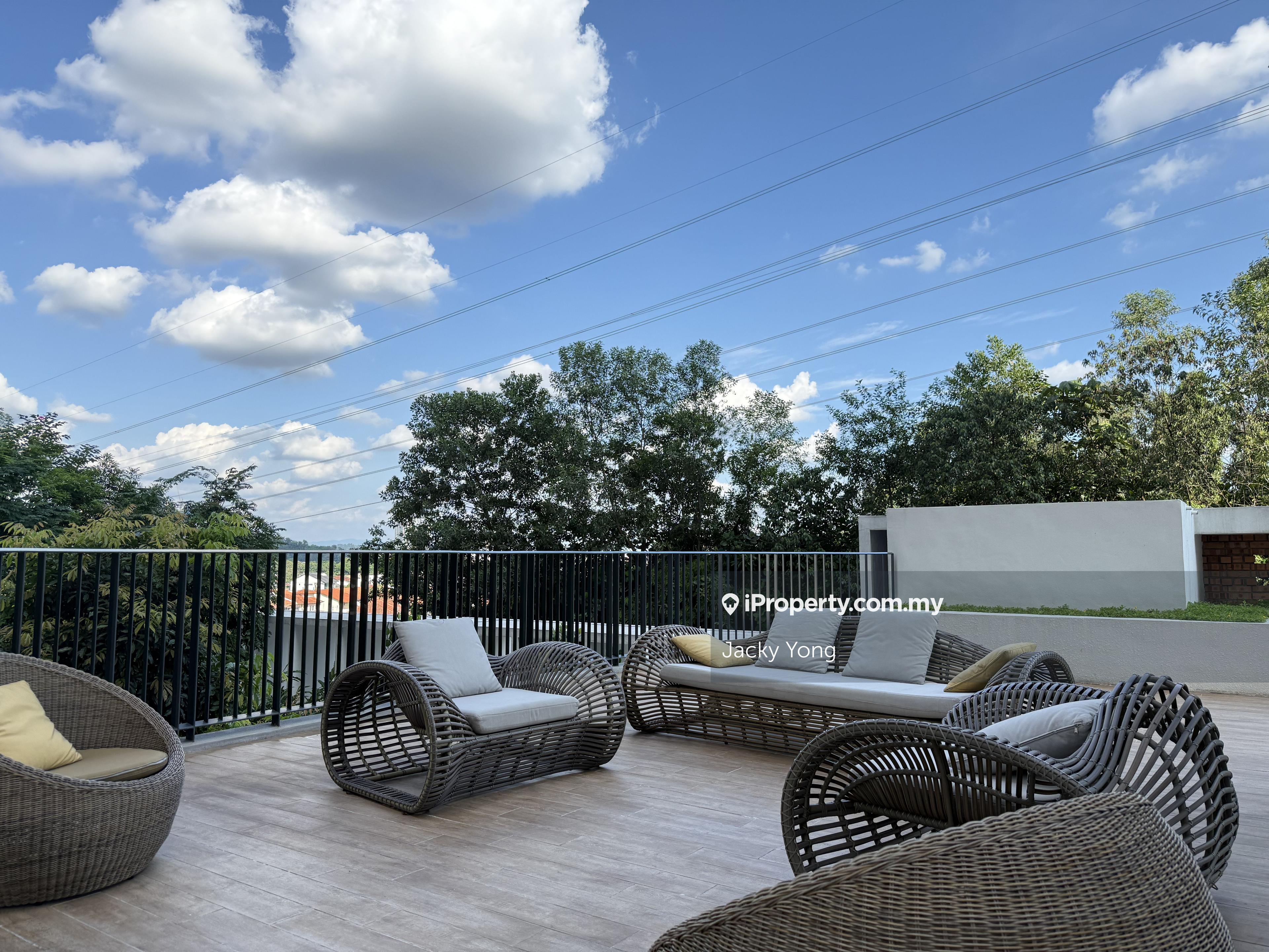 Luxury Brand New Condo in OUG for Sale