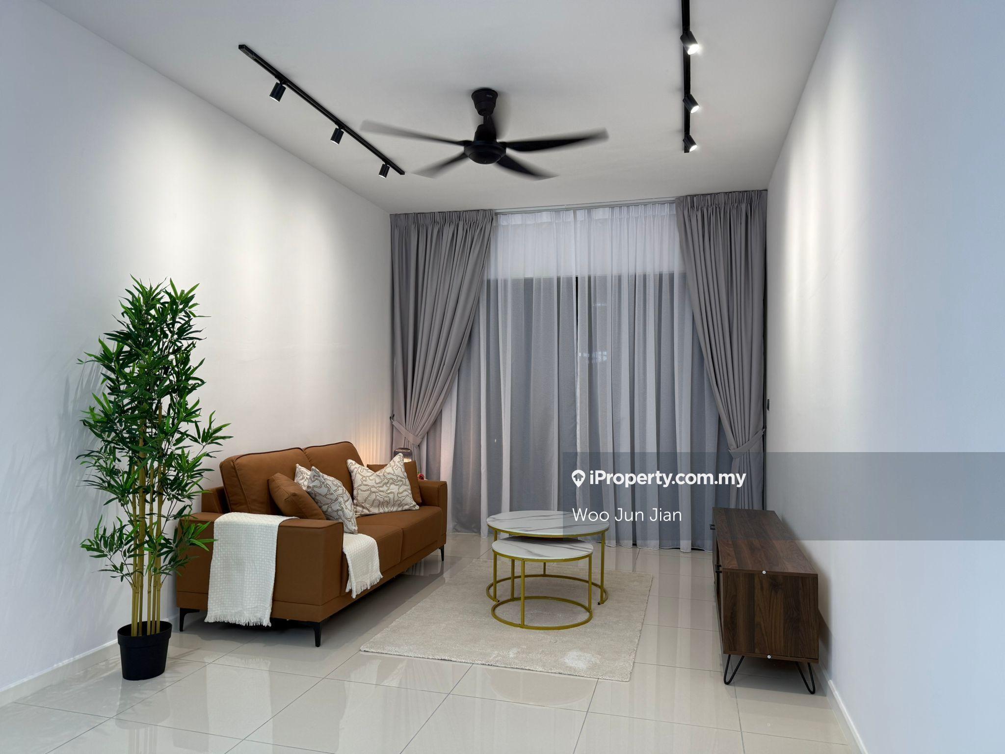 Brand New Partial Furnished Unit Near KLCC and Pavilion KL to rent