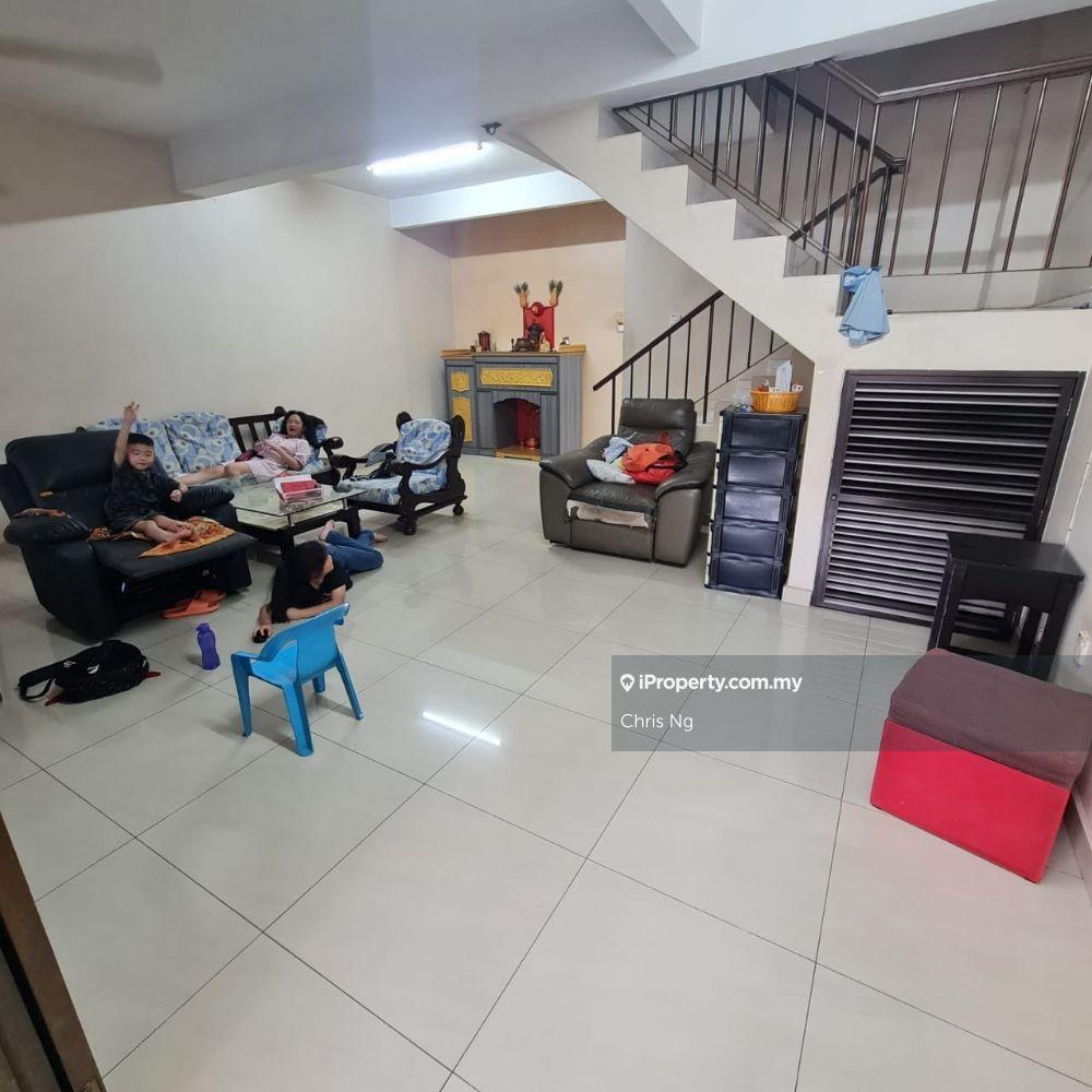 Below Market Price 2 Storey Terrace Tmn Sg Besi Indah Seri Kembangan