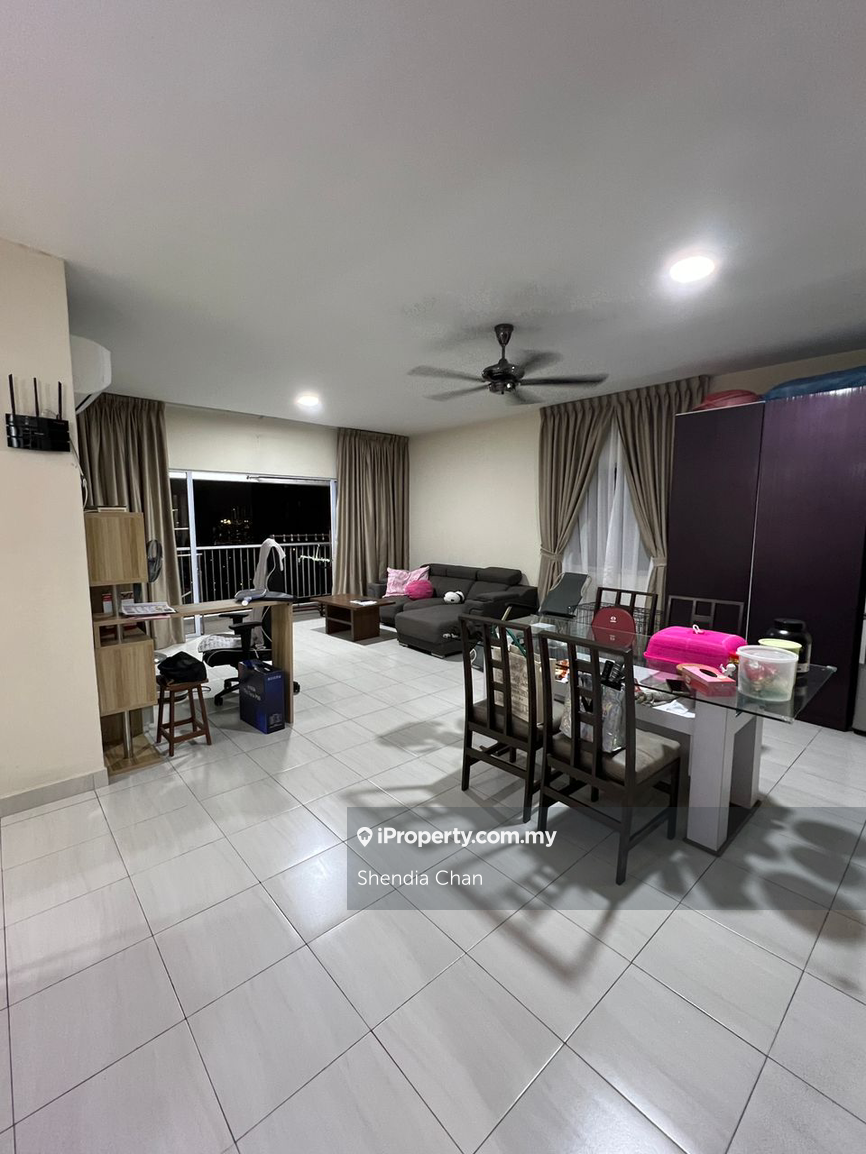 Spacious condo for sale at Joi Kinrara Suites 