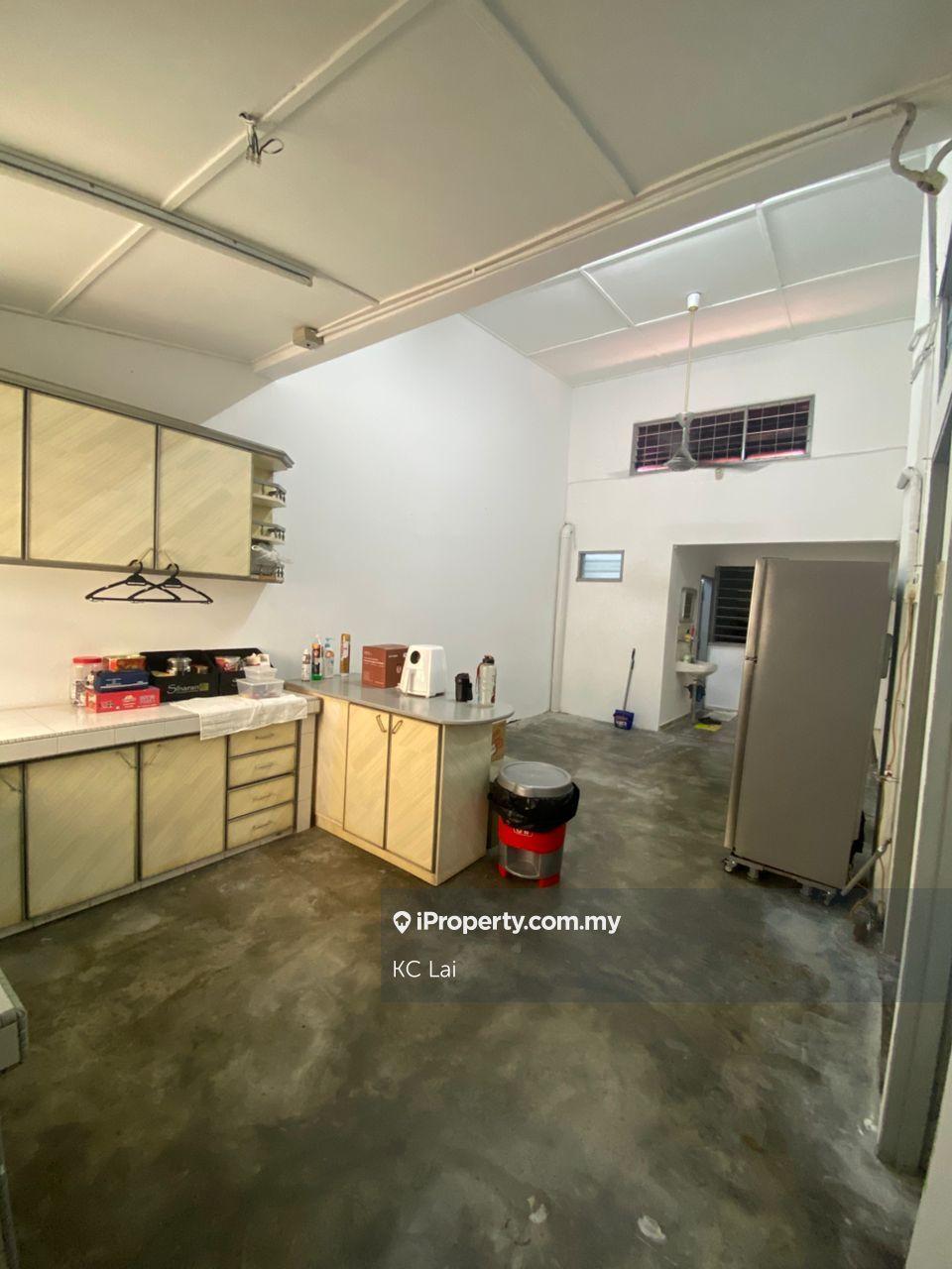 Section 14 well maintained single Storey for sale