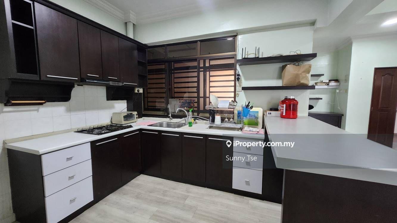 Epark 2carpark side by side blk b renovated furnished