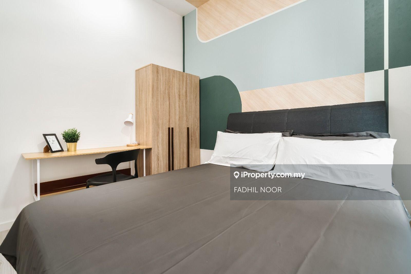 Room rental walking distance MRT Line 2 move in early and mid month