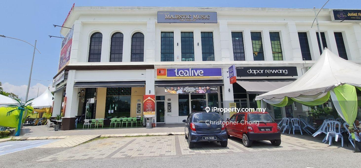 Double storey corner shoplot at Eco Majestic