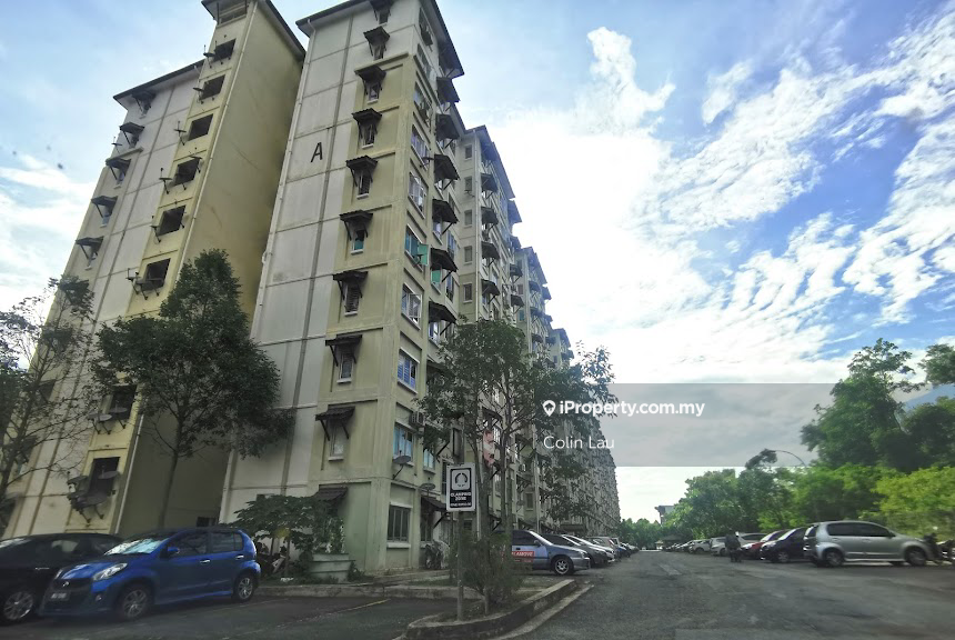 Baiduri court apartment bandar bukit puchong 