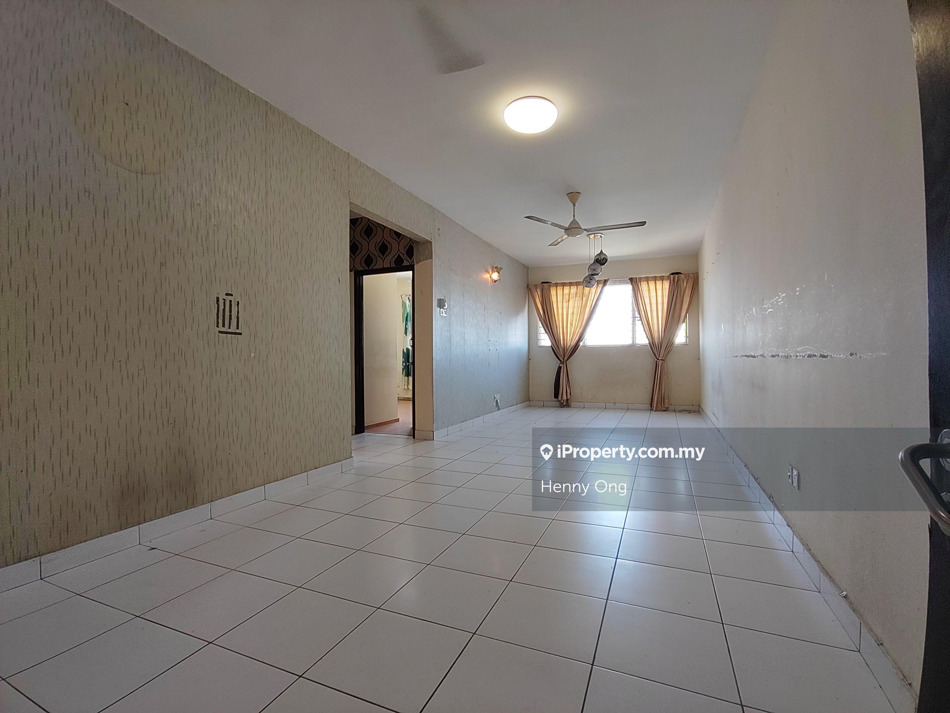 Mid Floor/Renovated/Facing West/Partly Furnished/Freehold/Well Kept
