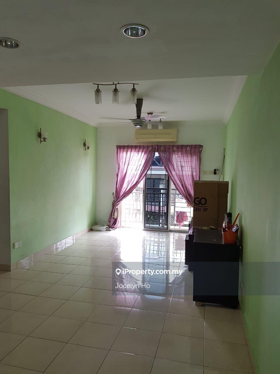 3 rooms 2 bathroom Freehold unit at Old Klang road, Kuchai Lama, KL