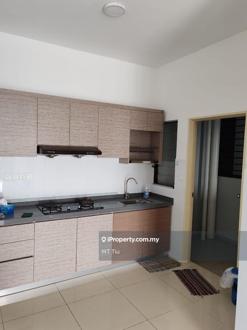 Actual unit / Near to Lrt Station