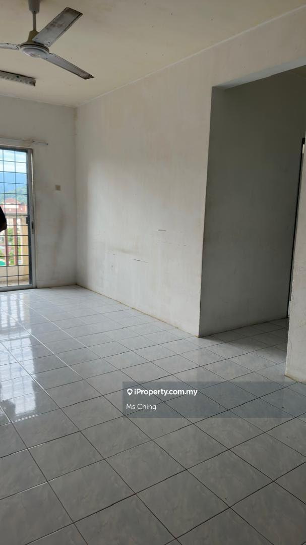 Selangor - Laksamana Puri Condo - Batu Caves