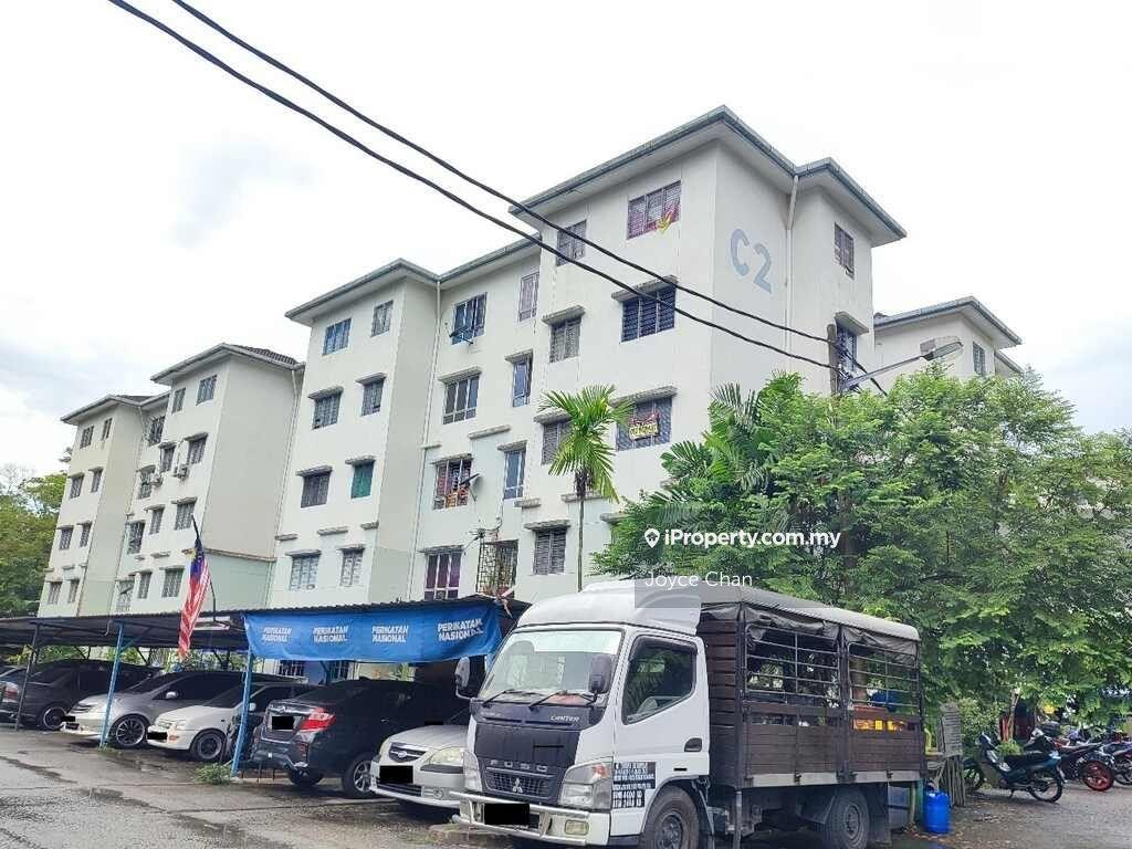 Camelia Court Apartment - Rawang, Selangor