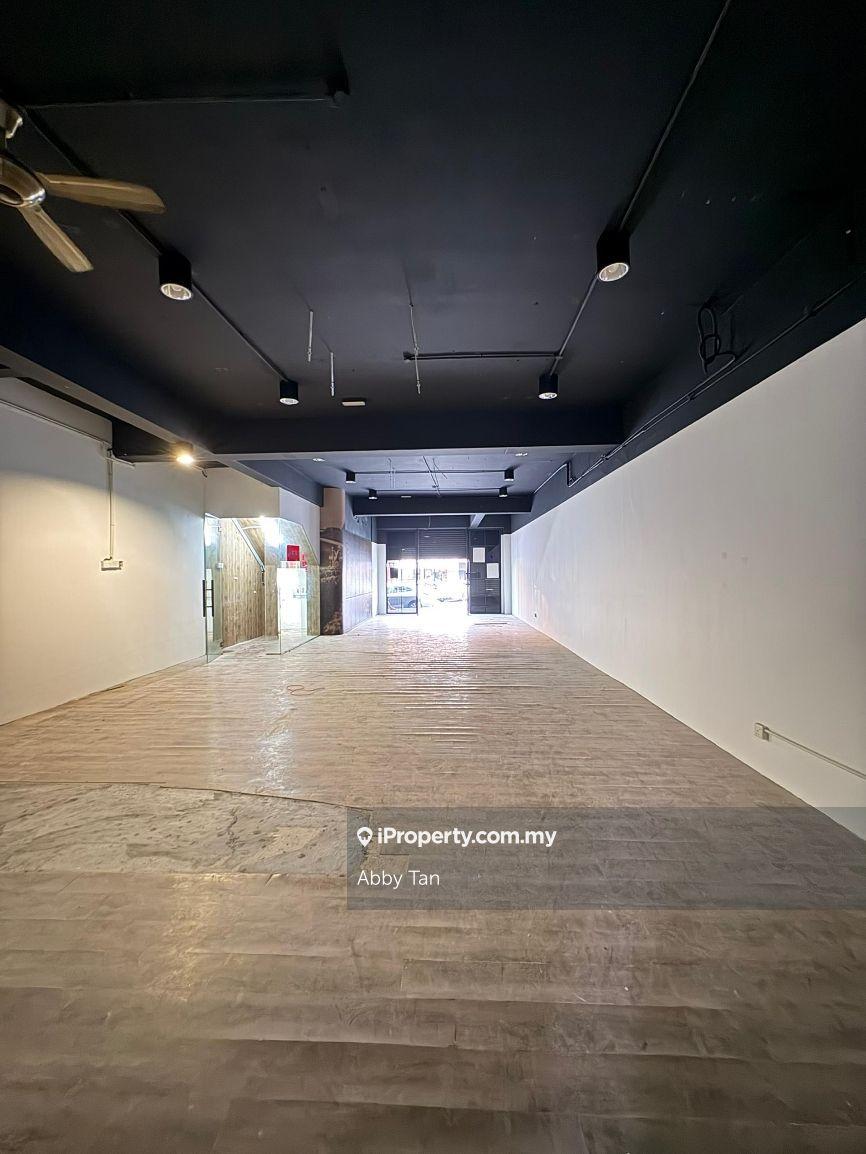 Shop-office for Rent