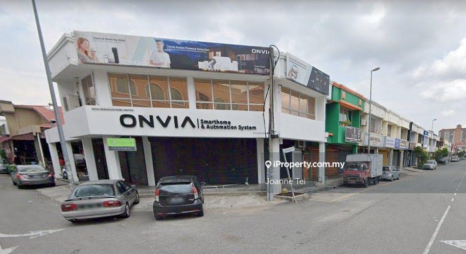 Prime Location Freehold 1.5storey Shop Office @ Bandar Puteri Puchong
