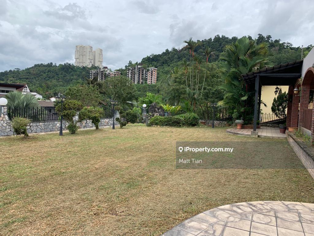 Taman hillview sri ukay bungalow with huge land, sale price adjusted