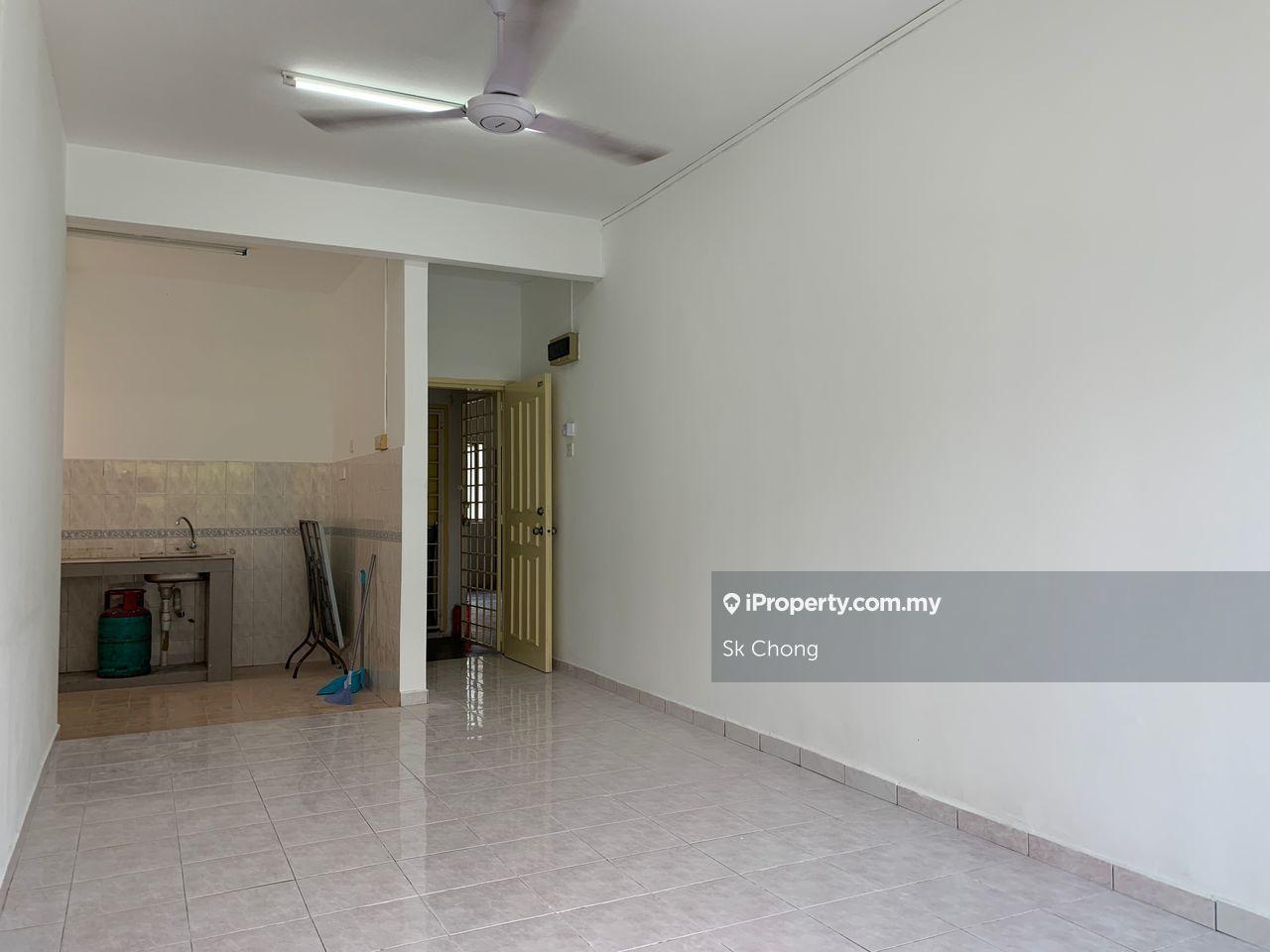 First floor unit