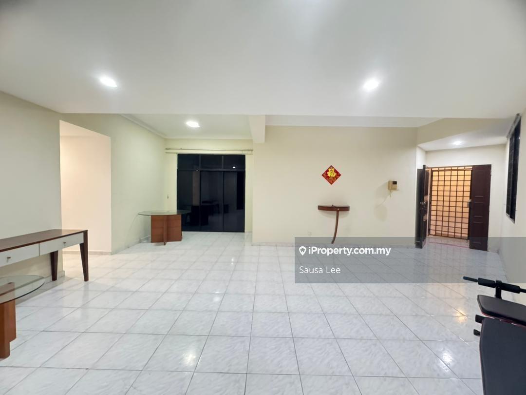 Mewah View Luxurious Apartment For Sale
