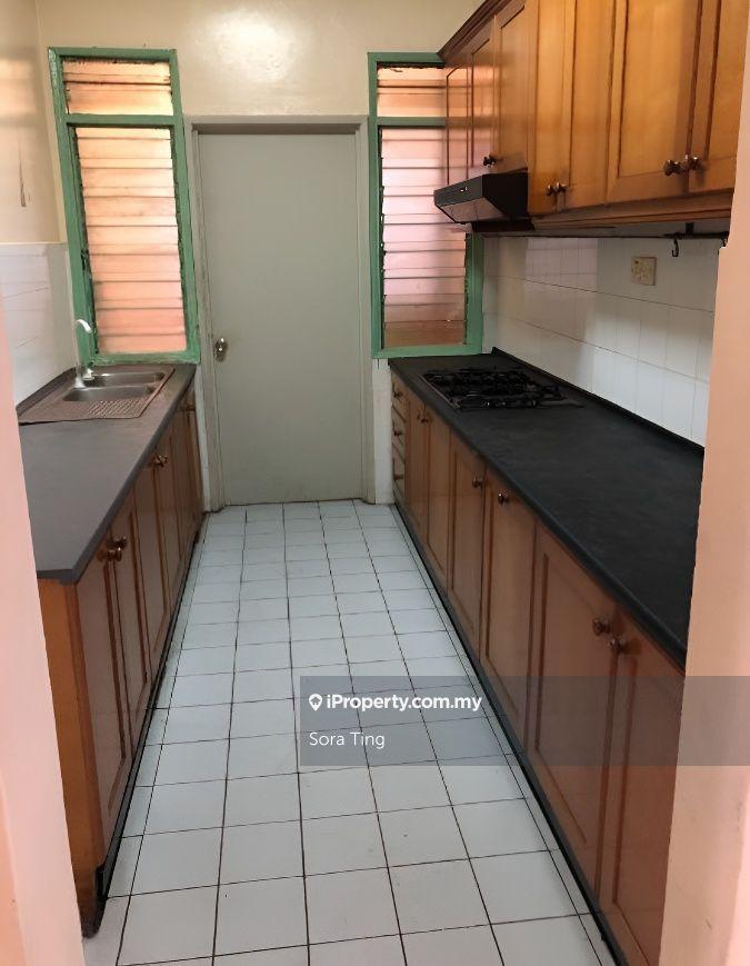 Condo Kelana Puteri Near Paradigm Mall Lembah Subang Kelana Jaya LRT