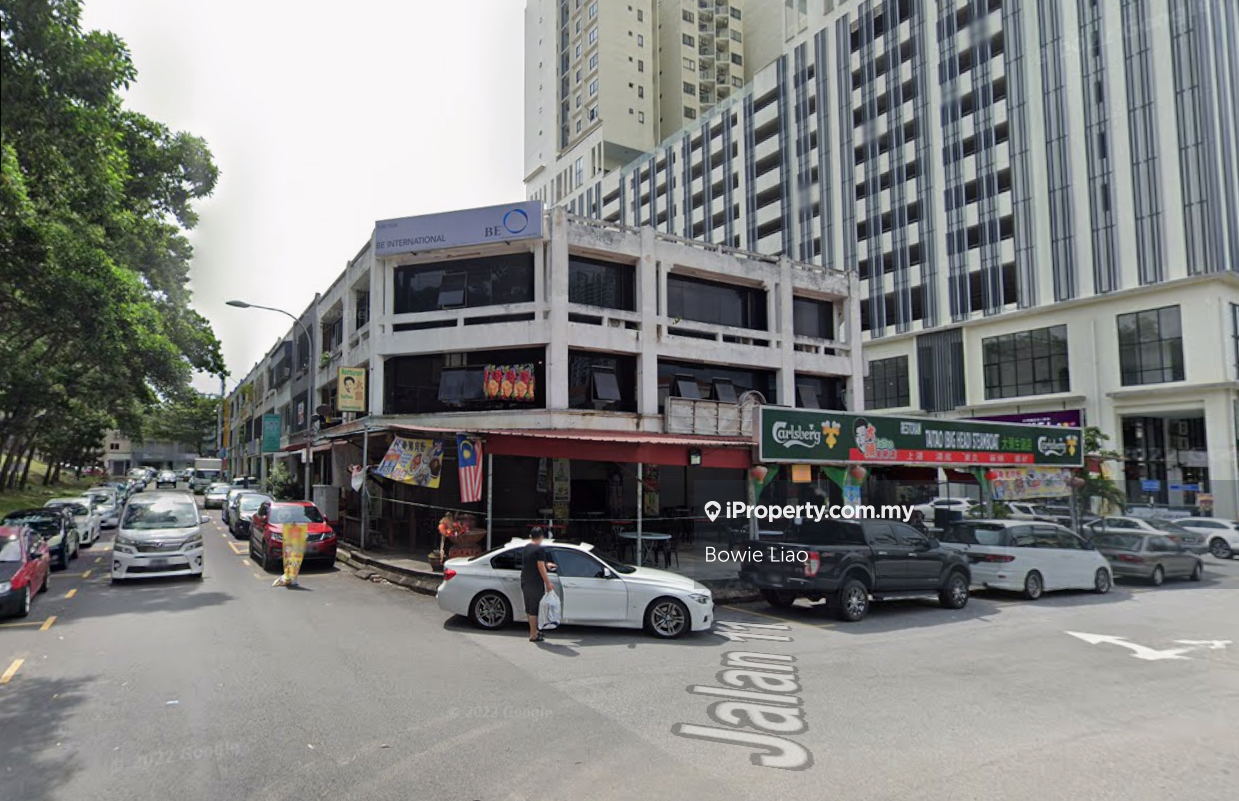 Menjalara Ground Floor Shop Available For Rent ! Good location