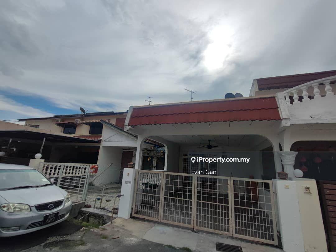 Nego Till Deal ! Renovated 2 Storey Taman Melaka Baru Batu Berendam