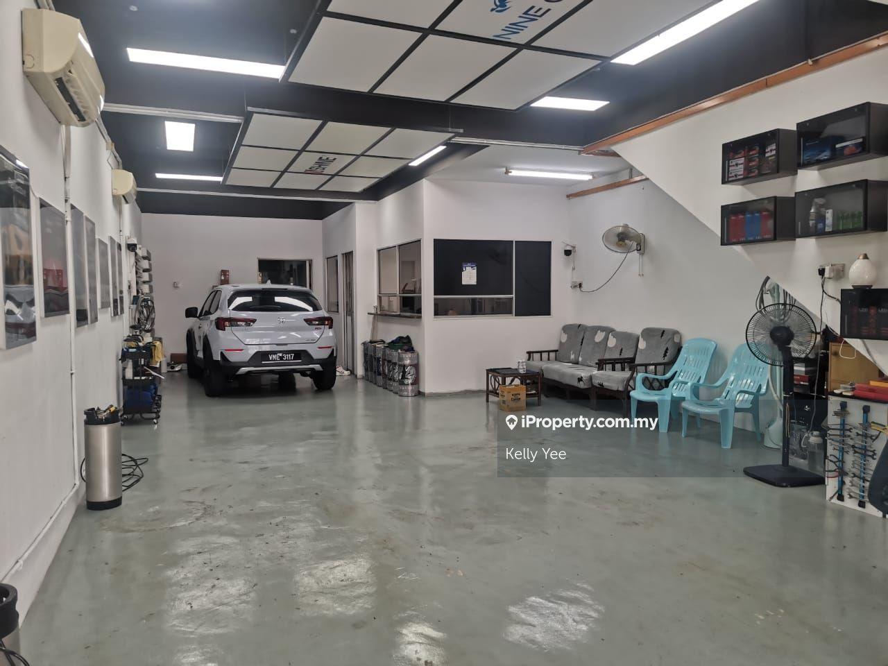 3 Storey Shoplot in Jalan Besar, Simpang Ampat for Sale