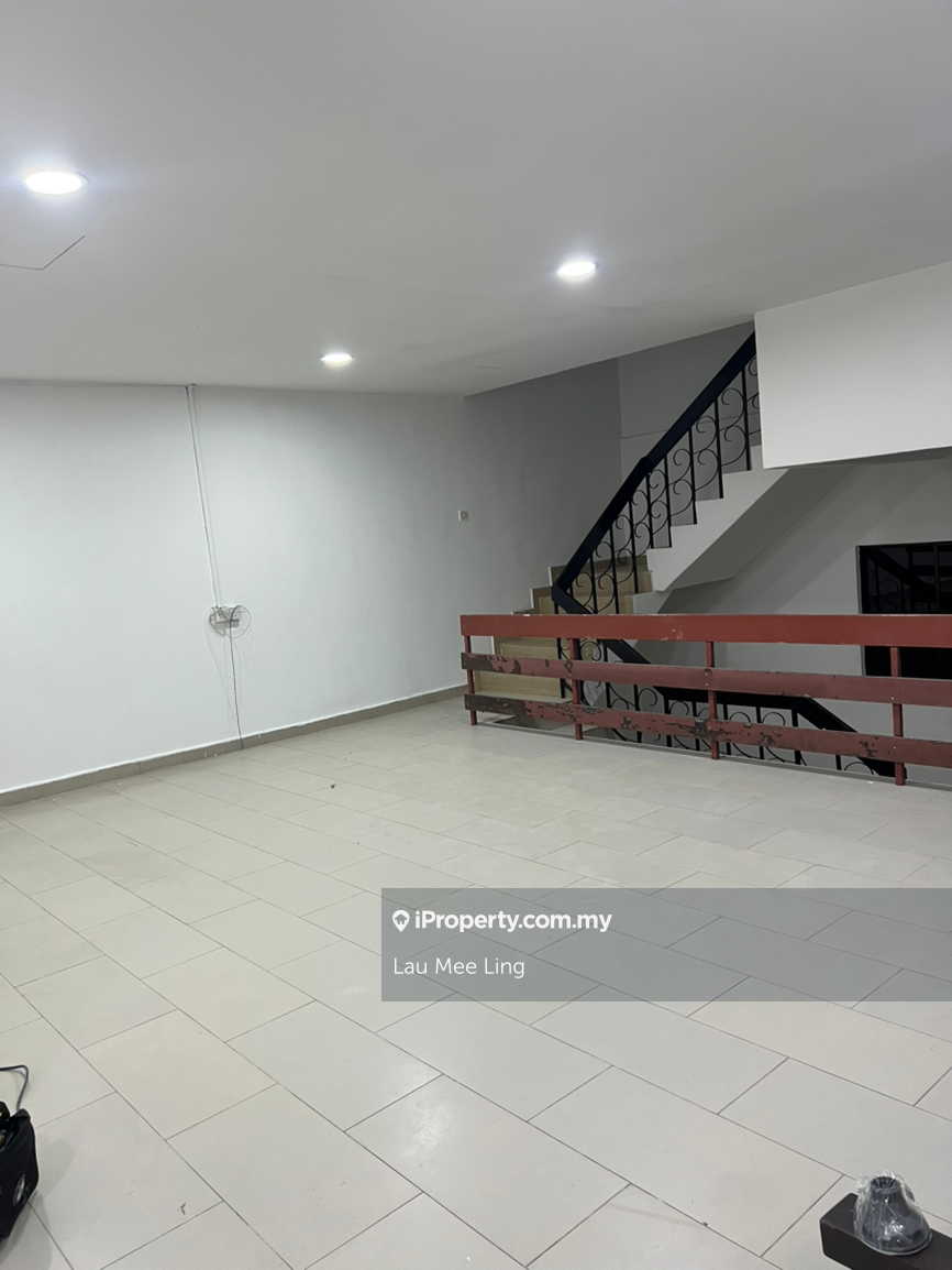 2-sty house unit for rent in Taman Desa