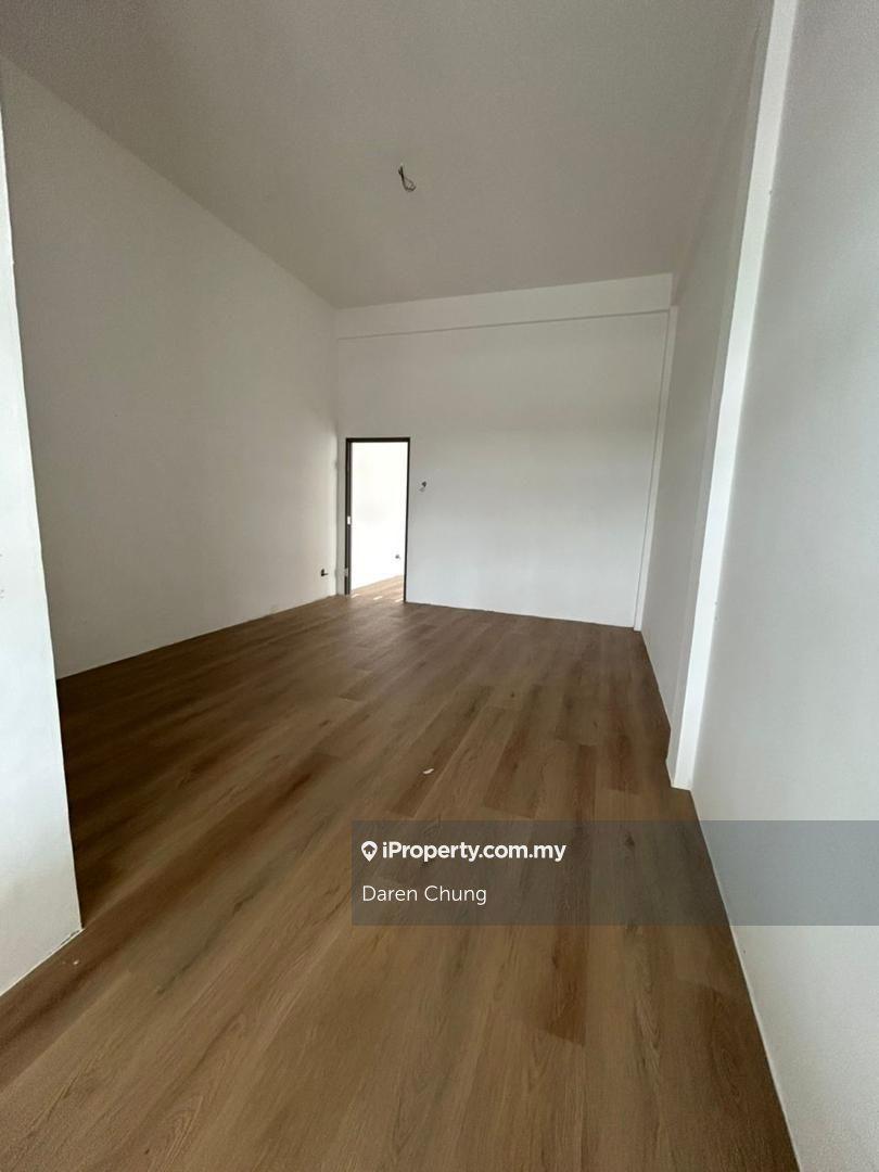 Westhill Avenue Single Storey Semi D For Sale