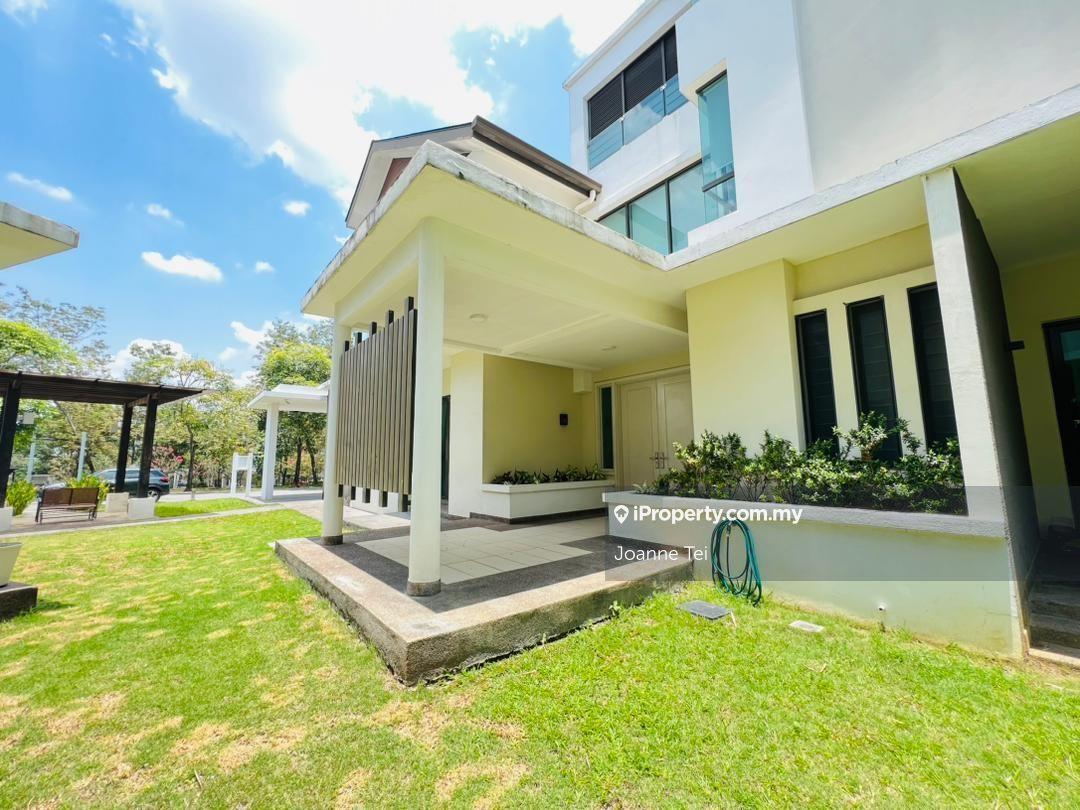 Semi-D house for Sale