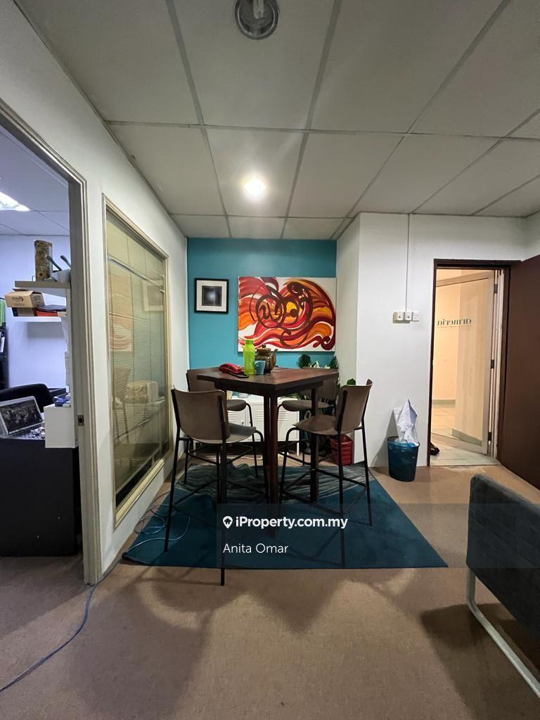 Step into a cozy office space that feels like home!