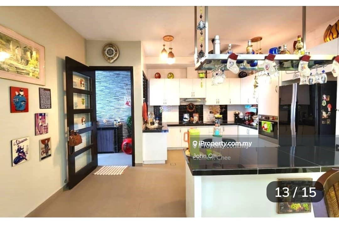 Subang jaya Usj one avenue condominium  fully furnish move infor Sale 