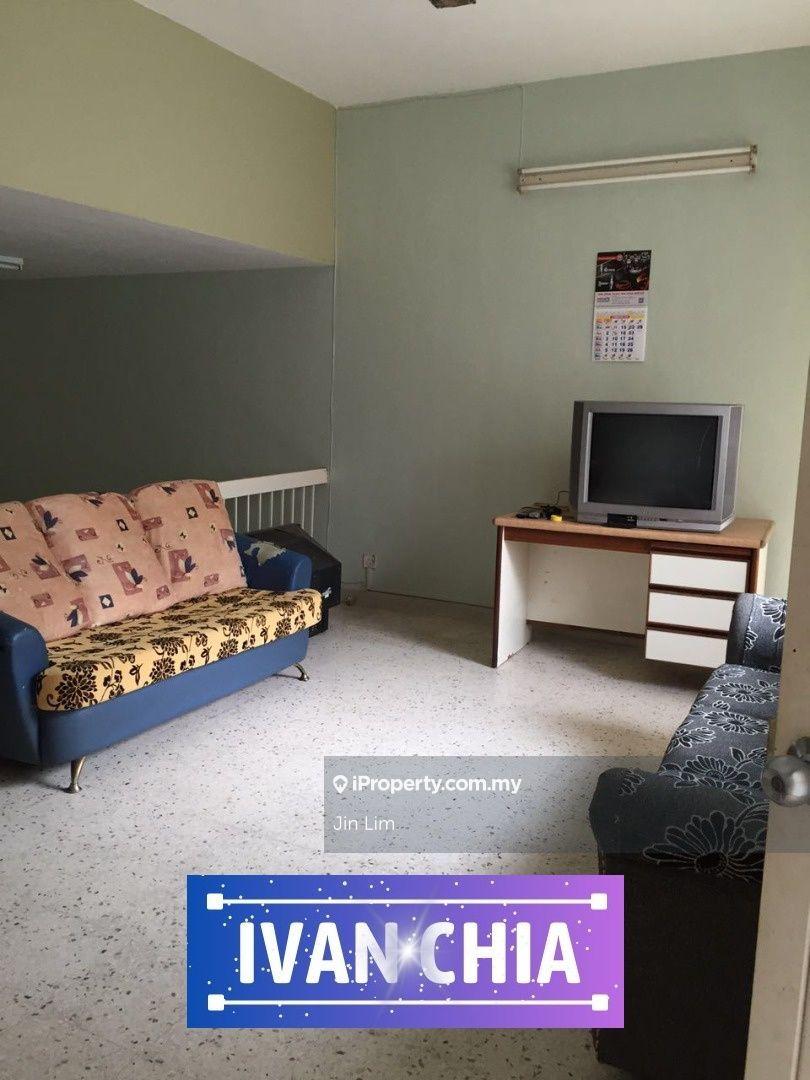 2 storey terrace, timber floor