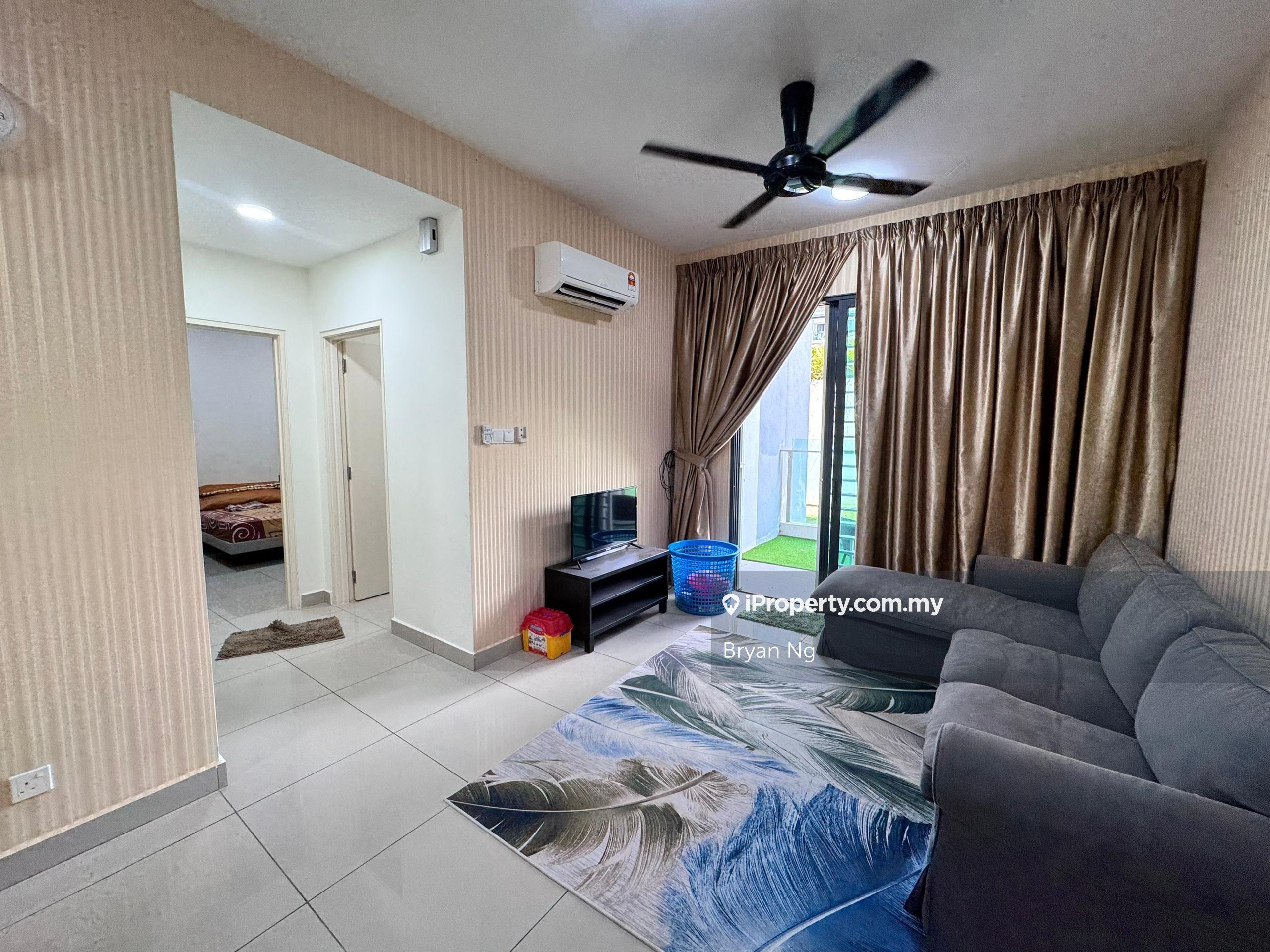 Facing Pool ,Below Market Value , Fully Renovated , Bumi Lot