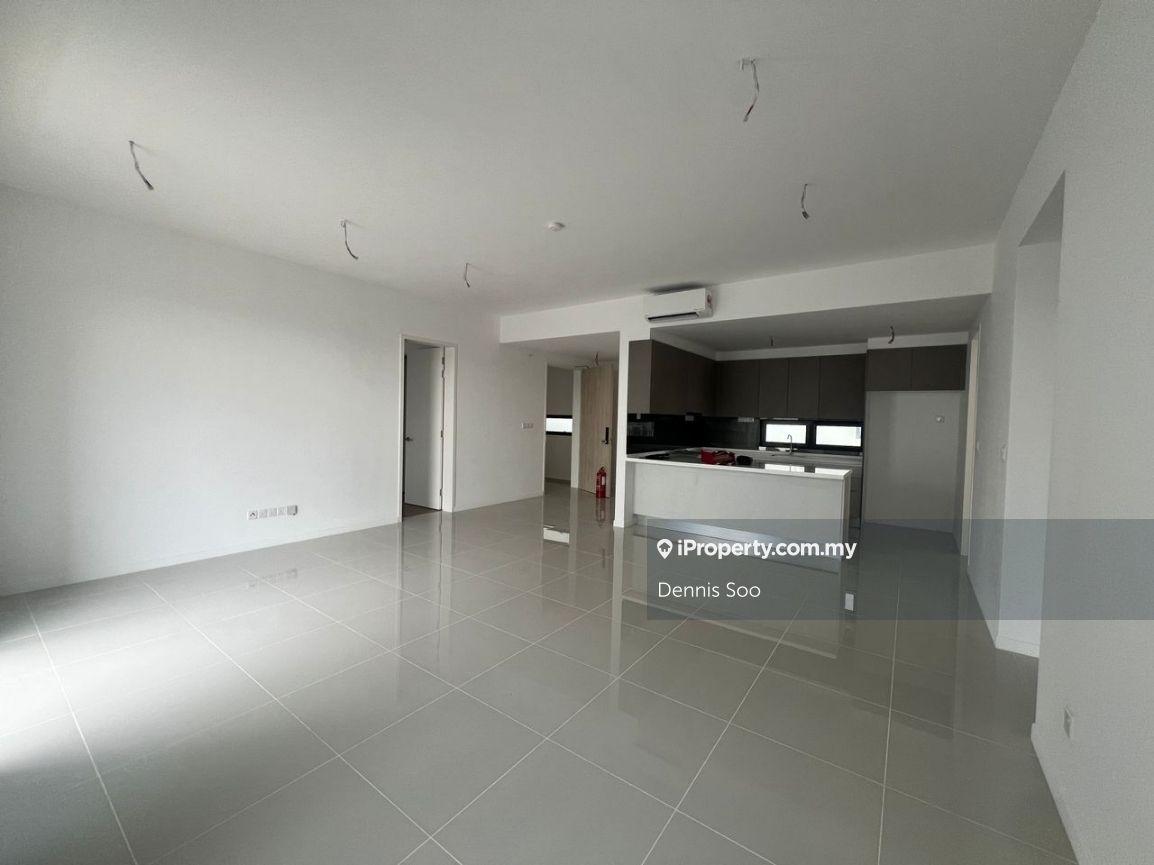 High floor unit with unobstructed nice view 
