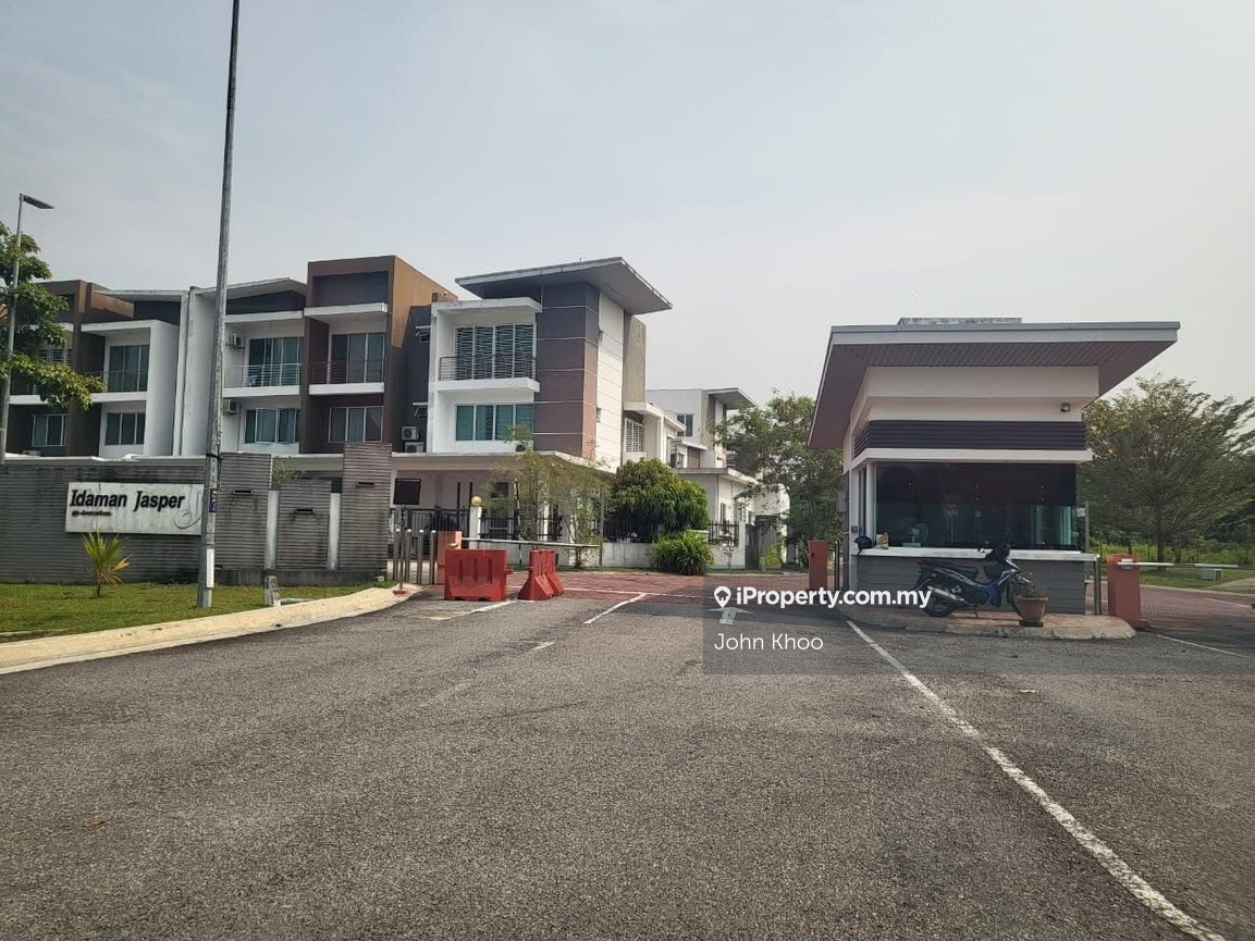 Three storey house in taman jasper jaya,seremban 
