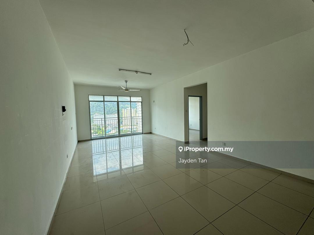 Sierra Residence, 1182sf, High Floor, Basic Condition