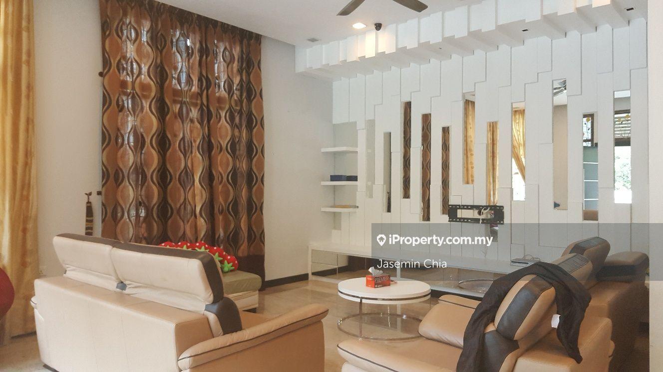 Limitted Corner Renovated 3storey Semi-D For Sale.