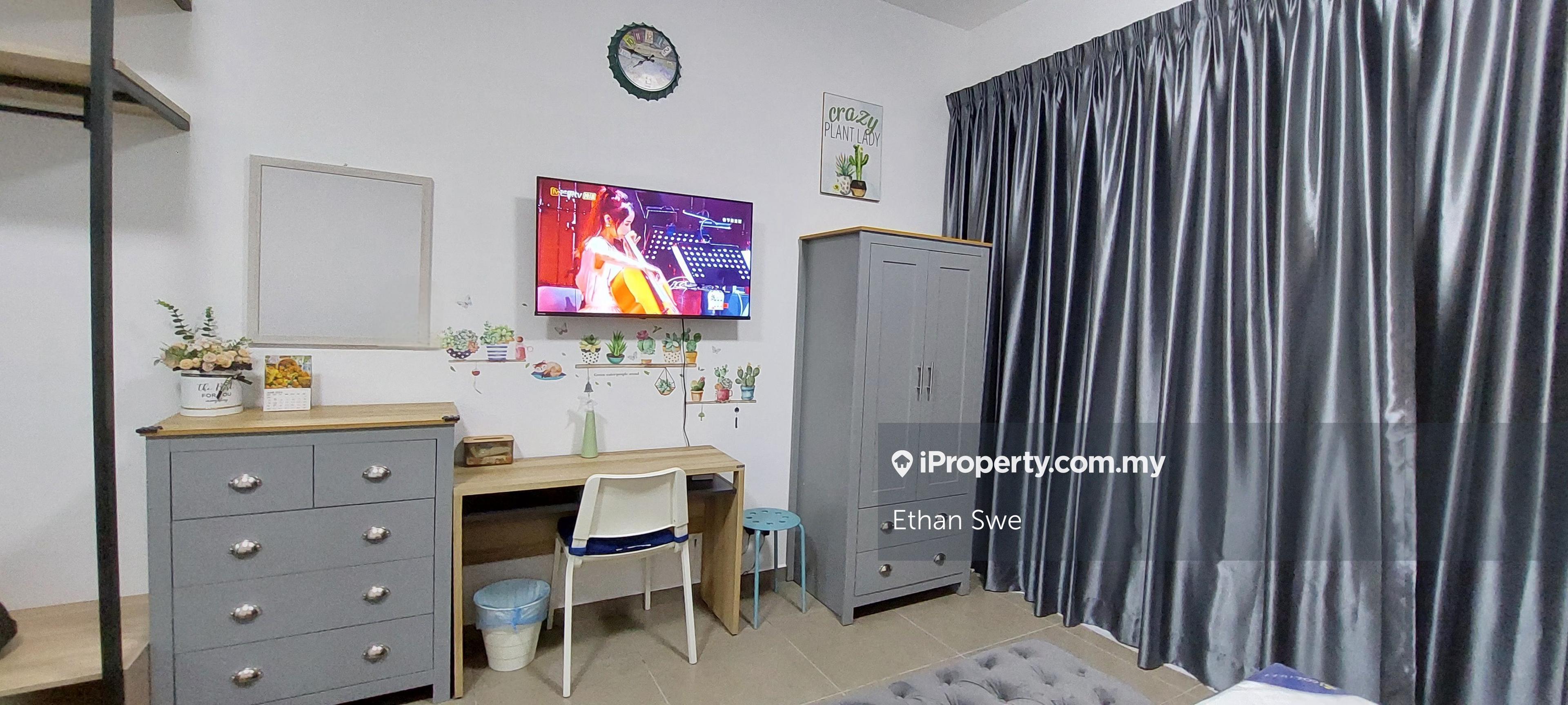 Fully Furnished/High Floor/Move in Condition/Well Kept Best Deal Unit