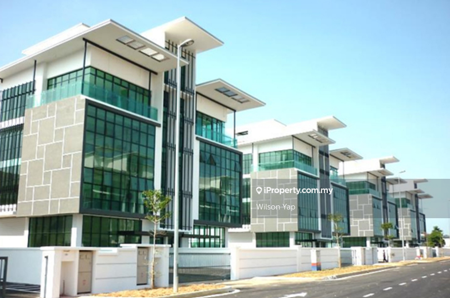 Semi-D Commercial Building in Puchong.